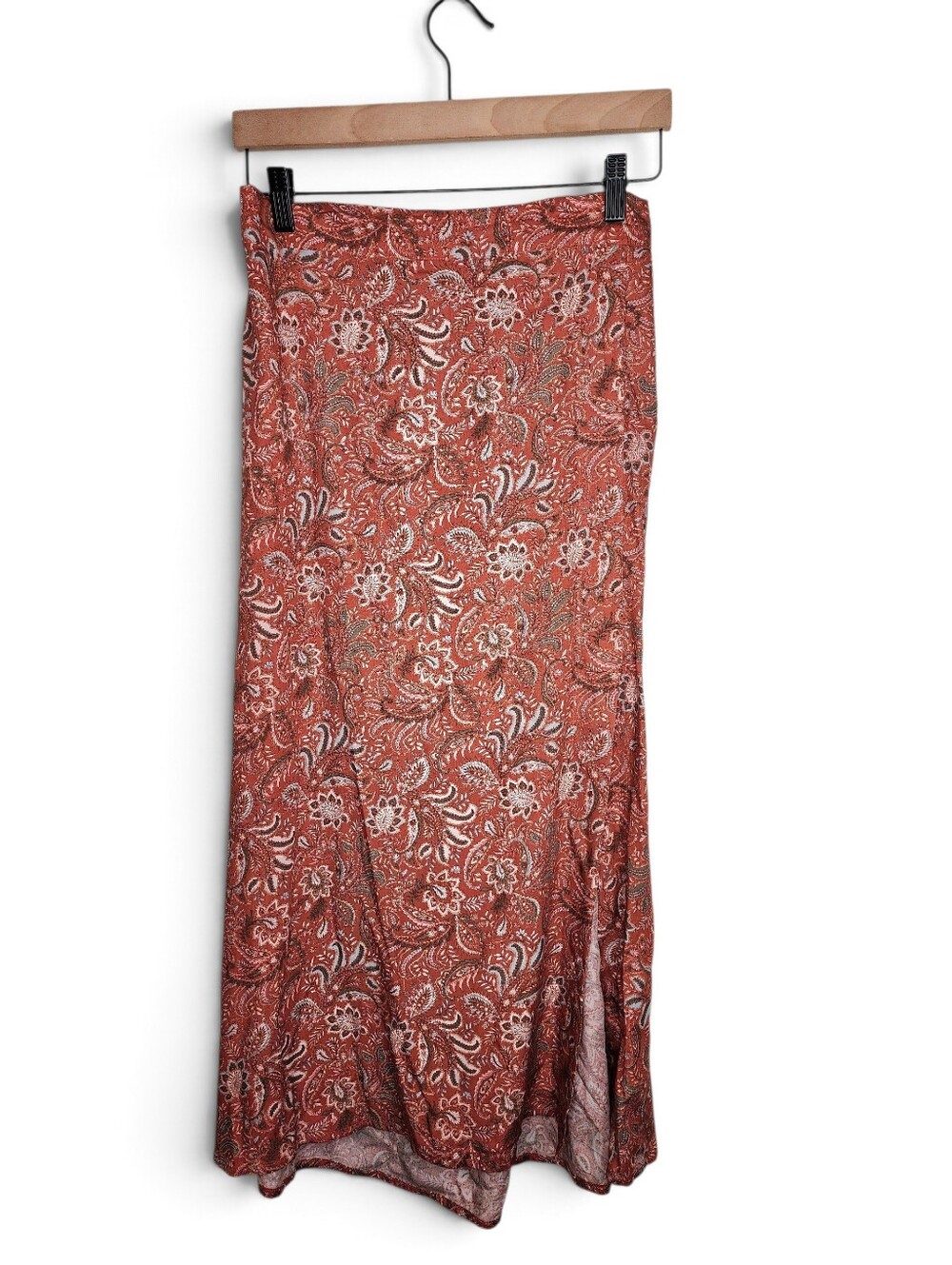 Paneros Avery Front Slit Midi Skirt in Adobe Floral Size XL